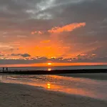 Petit A 3 Minutes A Pied De La Avec Terrasse Et Parking Privee Gratuit Holiday home Blonville-sur-Mer